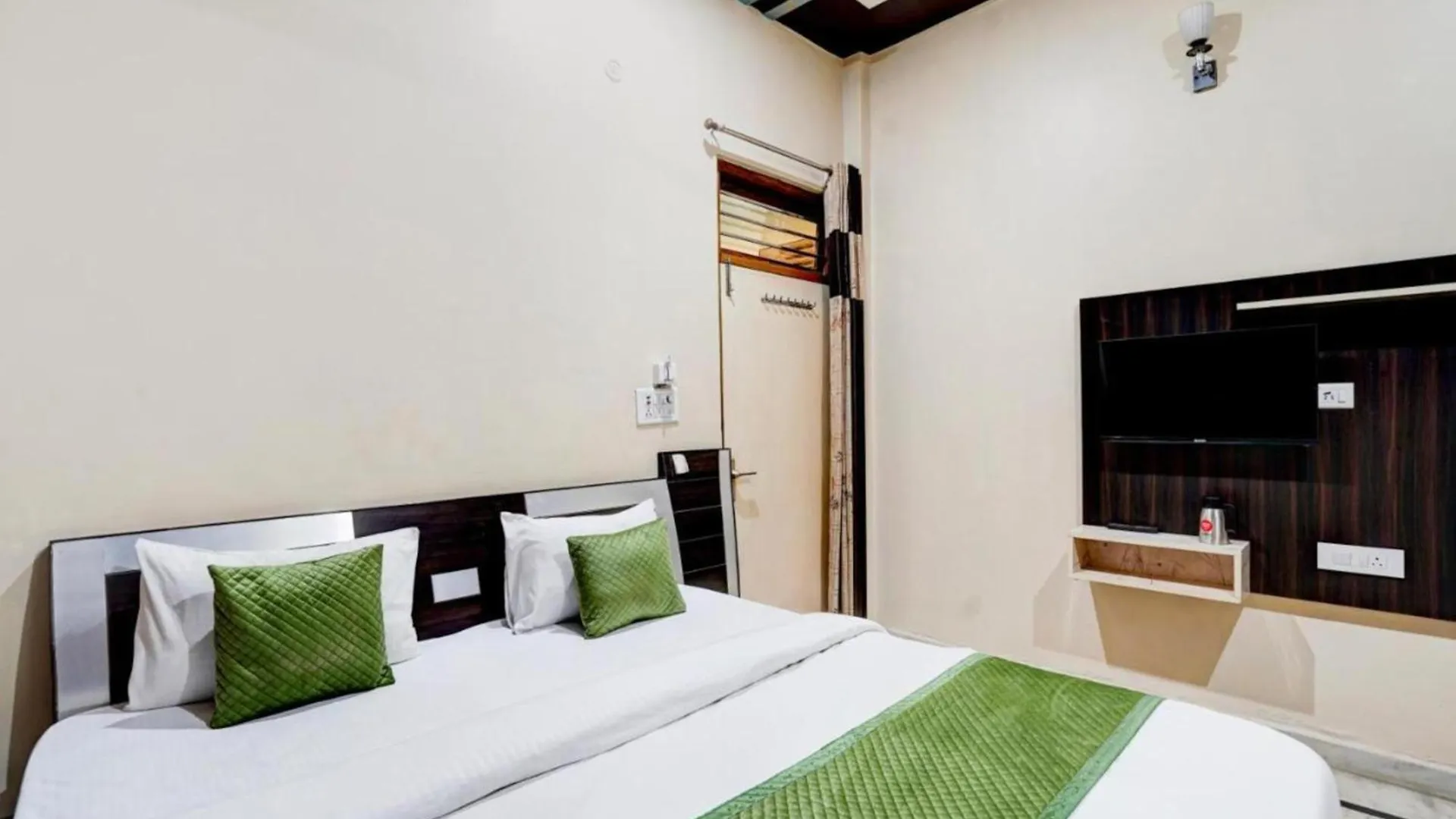 Jps Yoga Homestay Agra   Agra (Uttar Pradesh)