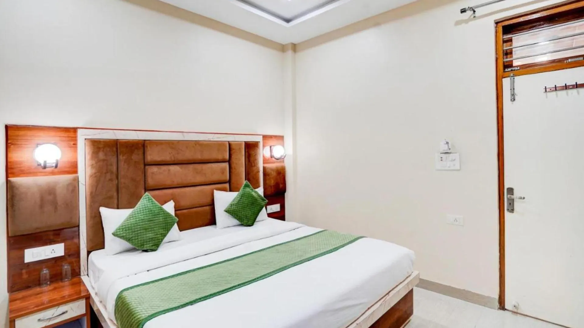 Jps Yoga Homestay Agra